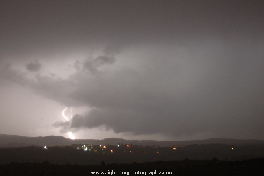 Lightning Image 2005102437