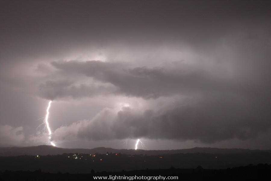 Lightning Image 2005102445