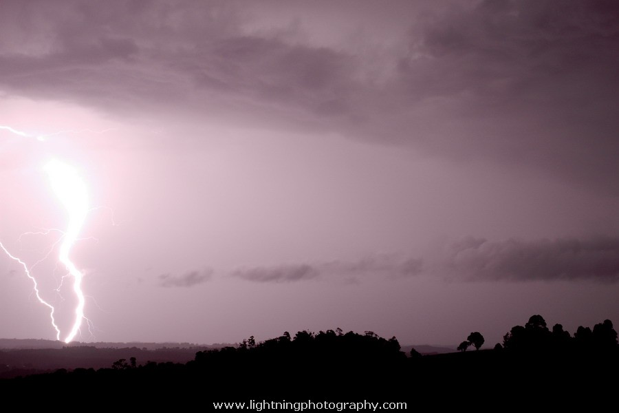 Lightning Image 2005102451