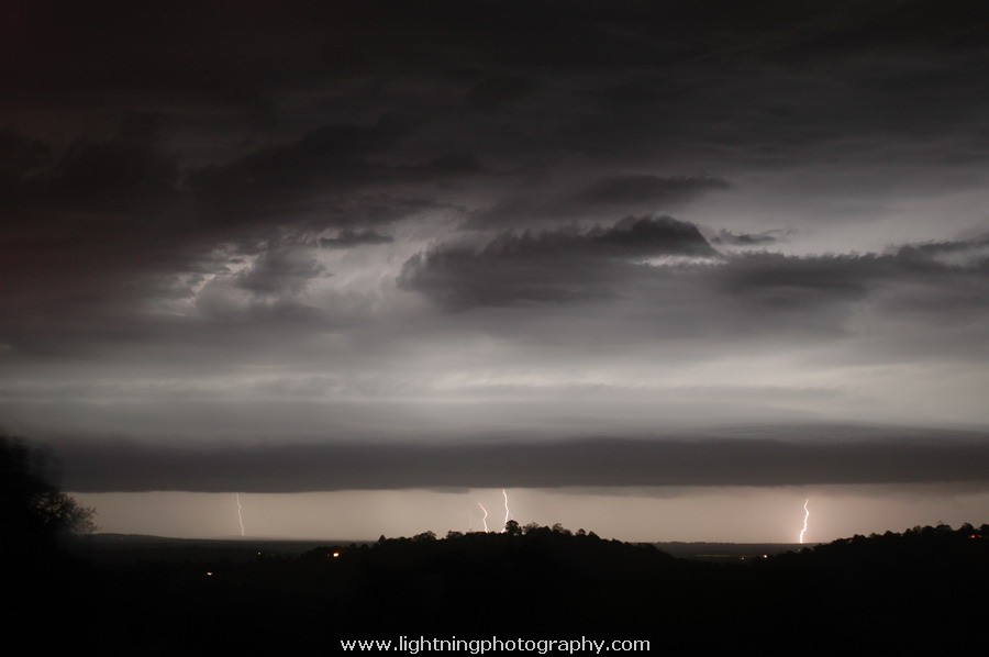 Lightning Image 2005102562