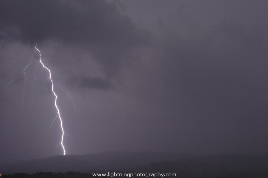 Lightning Image 2005102738