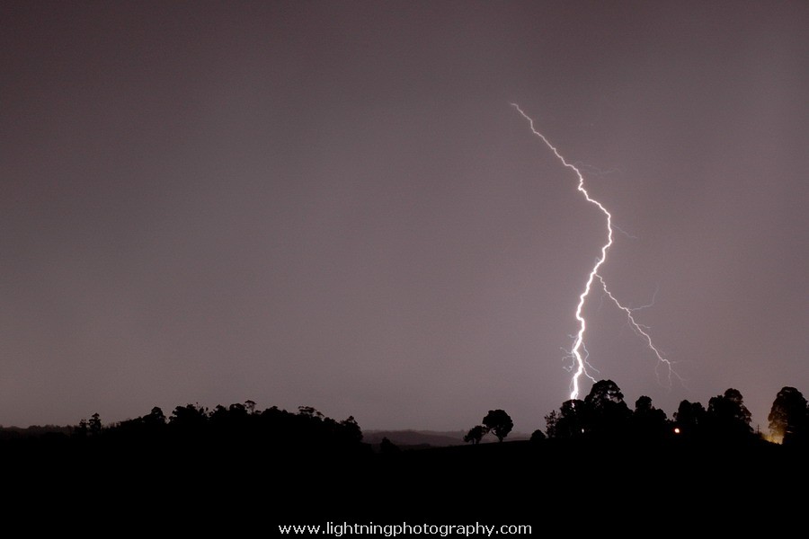 Lightning Image 2005102745