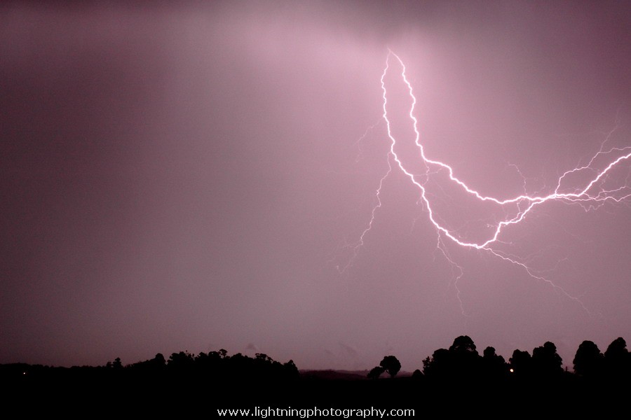 Lightning Image 2005102747