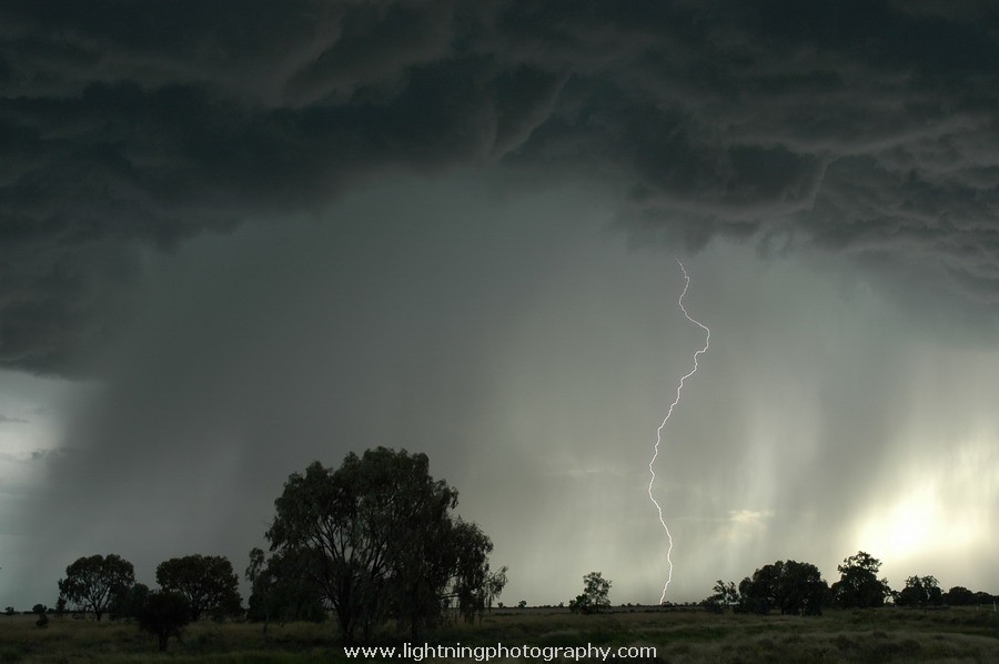 Lightning Image 2005112661