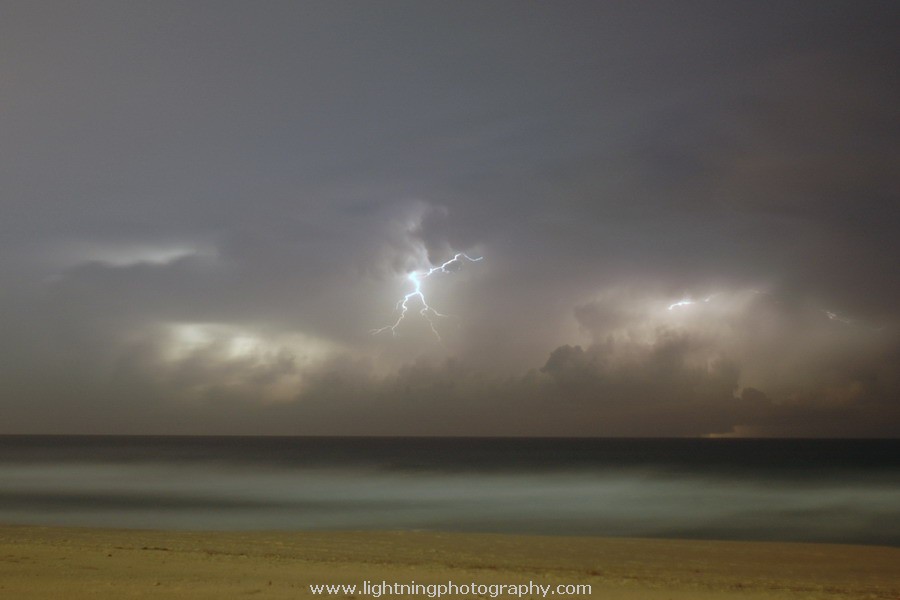 Lightning Image 2005112767