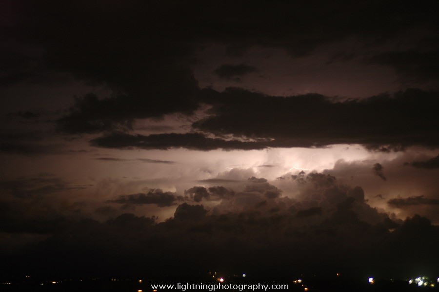 Lightning Image 2005113014