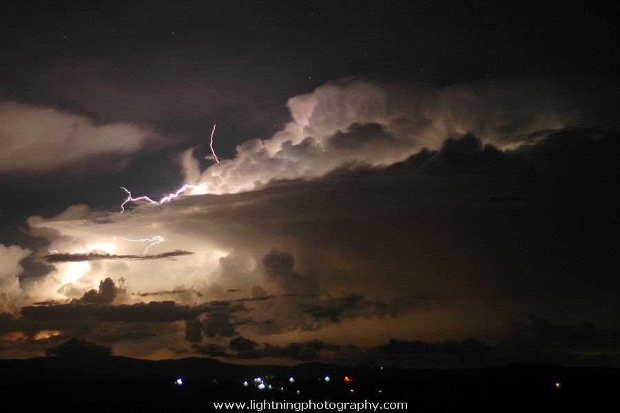 Lightning Image 2005120111