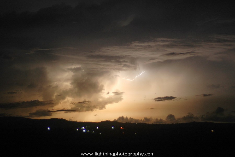 Lightning Image 2005120126