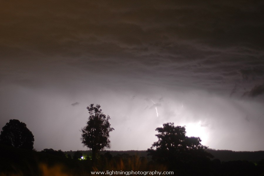 Lightning Image 2005120301