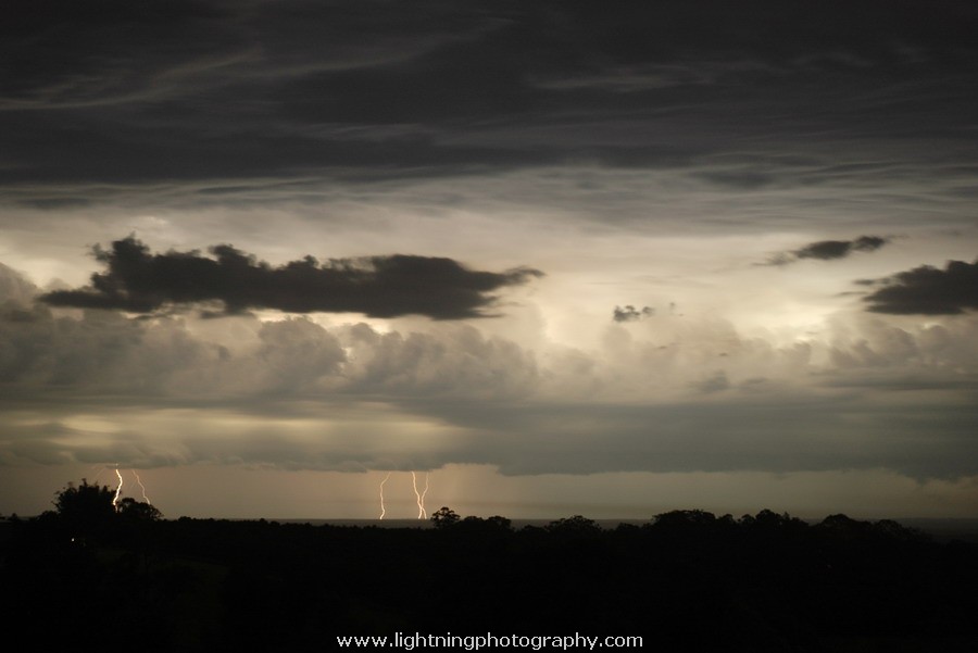 Lightning Image 2005120720