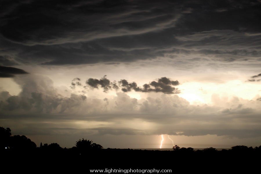 Lightning Image 2005120723