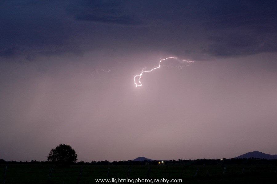 Lightning Image 2005121341