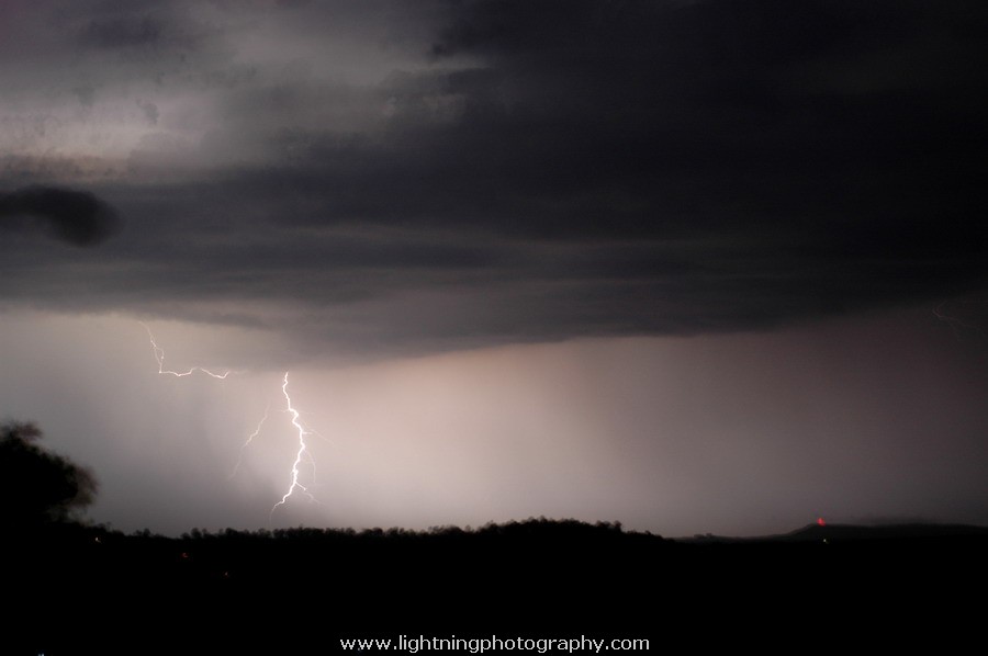 Lightning Image 2006010339