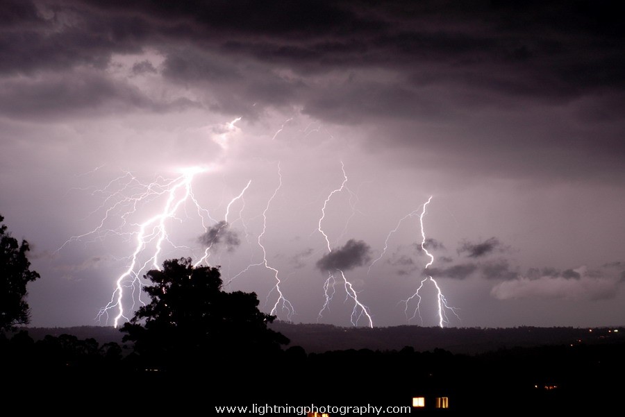 Lightning Image 2006010345