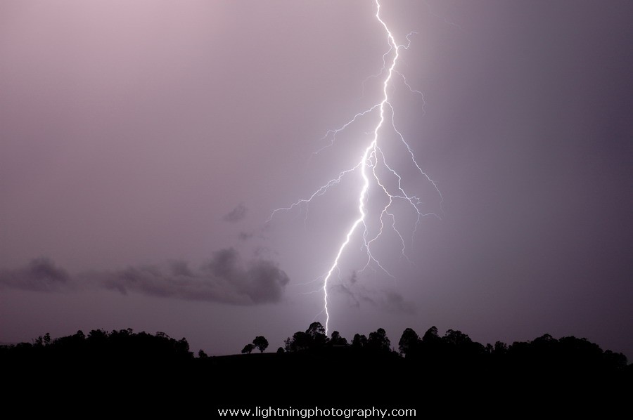 Lightning Image 2006010359