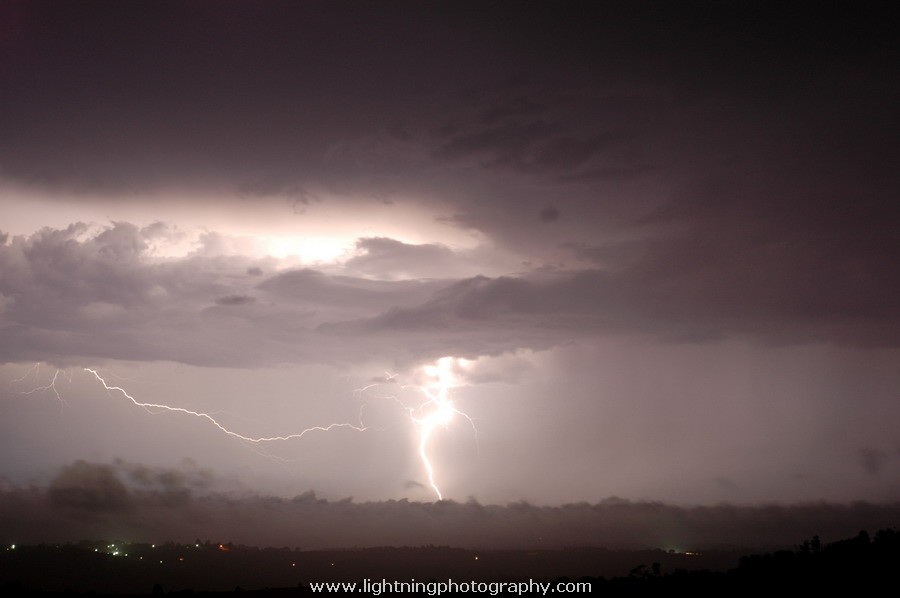 Lightning Image 2006010365