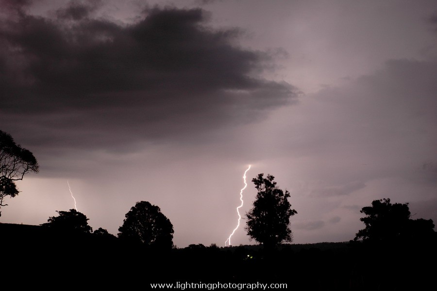 Lightning Image 2006010370