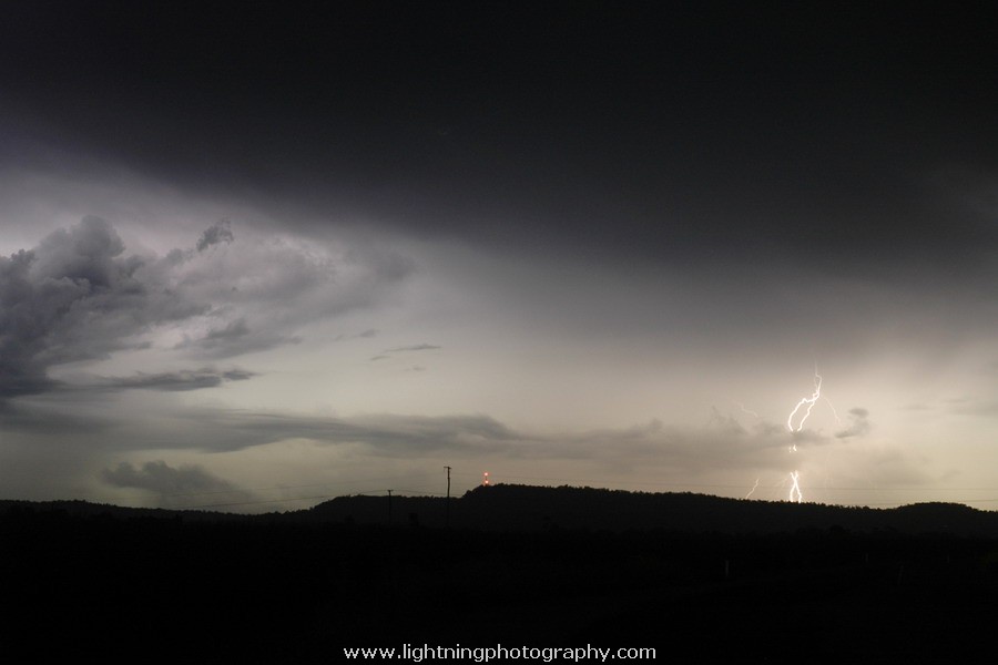 Lightning Image 2006021333