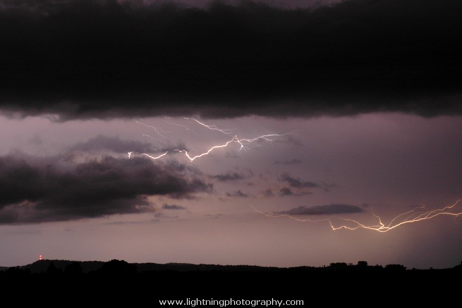 Lightning Image 2006021342