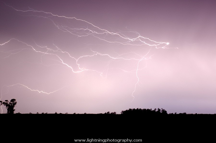 Lightning Image 2006021354