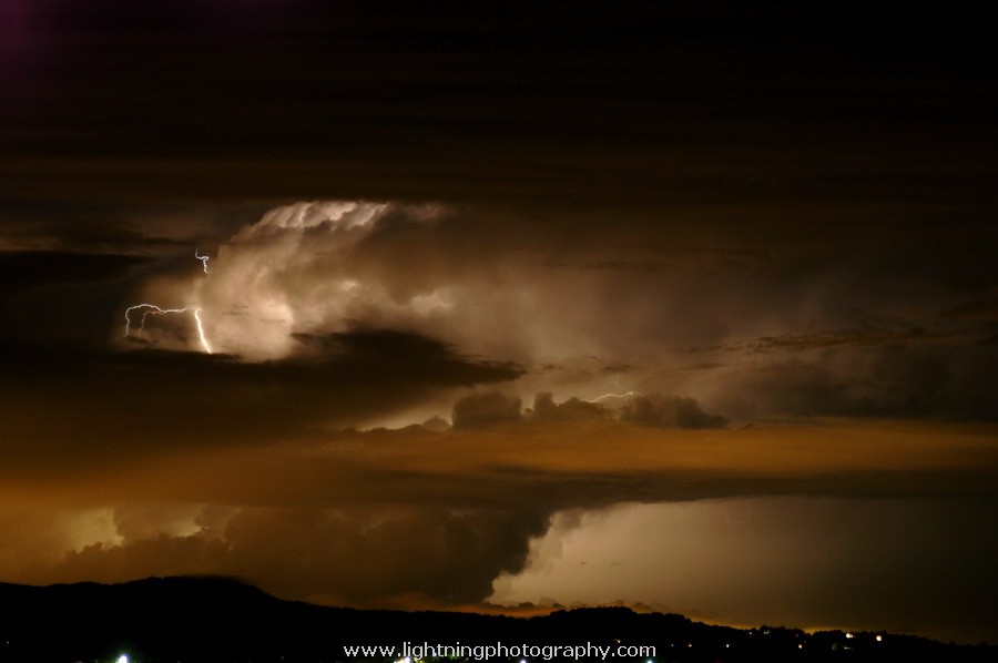 Lightning Image 2006062422