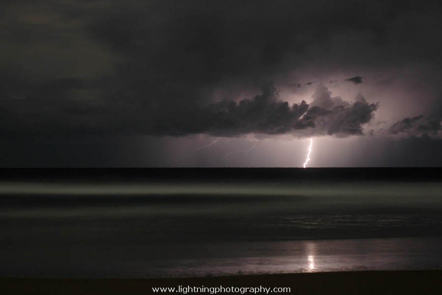 Lightning Image 2006070329