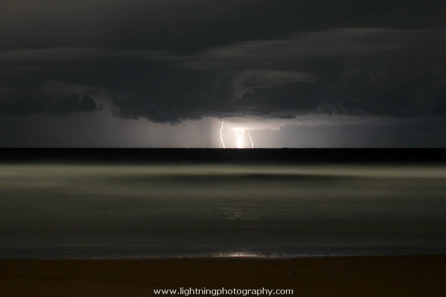 Lightning Image 2006070332