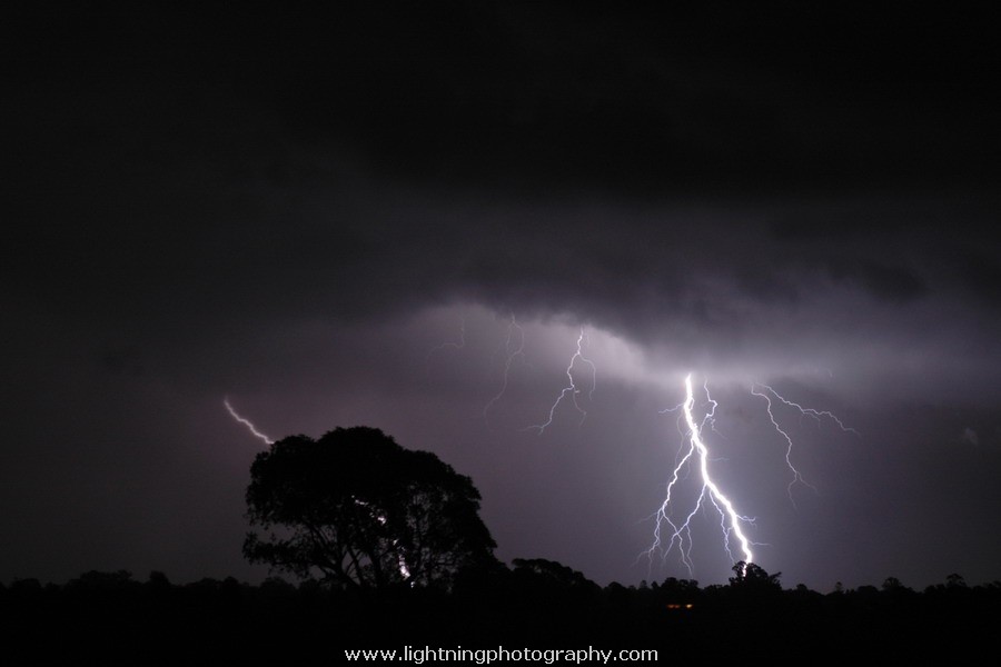 Lightning Image 2006110728