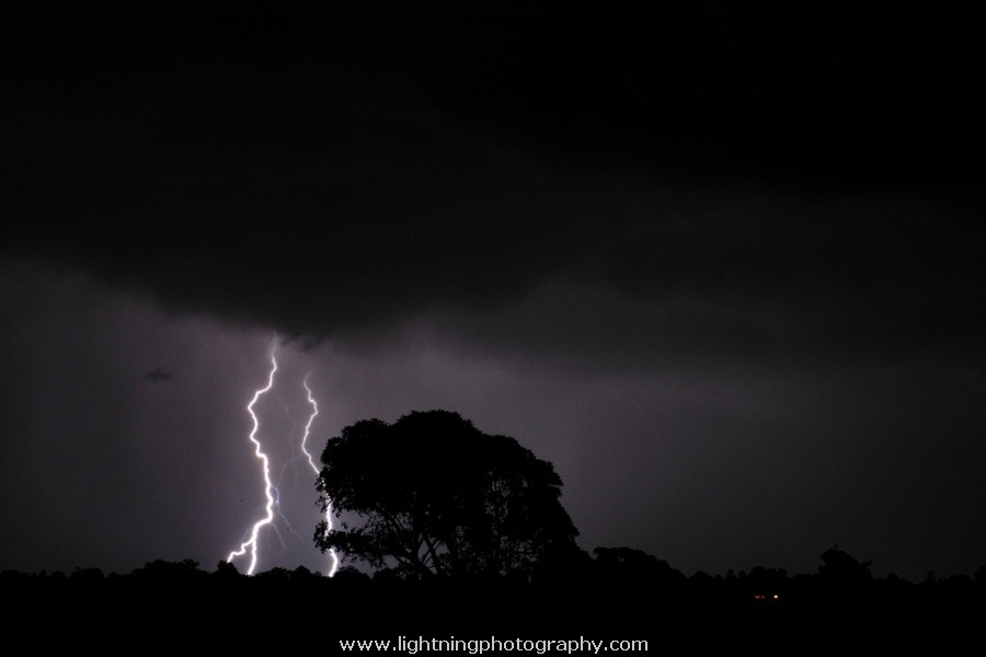 Lightning Image 2006110729