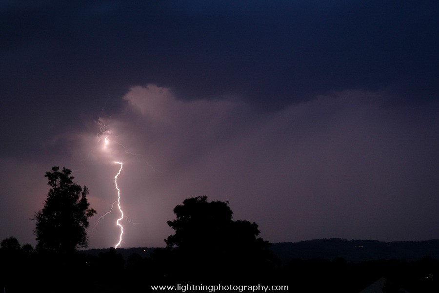 Lightning Image 2006111315