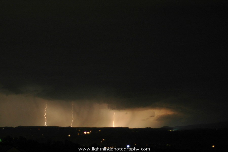 Lightning Image 2006111319