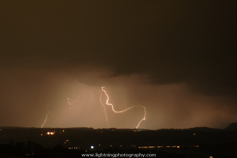 Lightning Image 2006111320