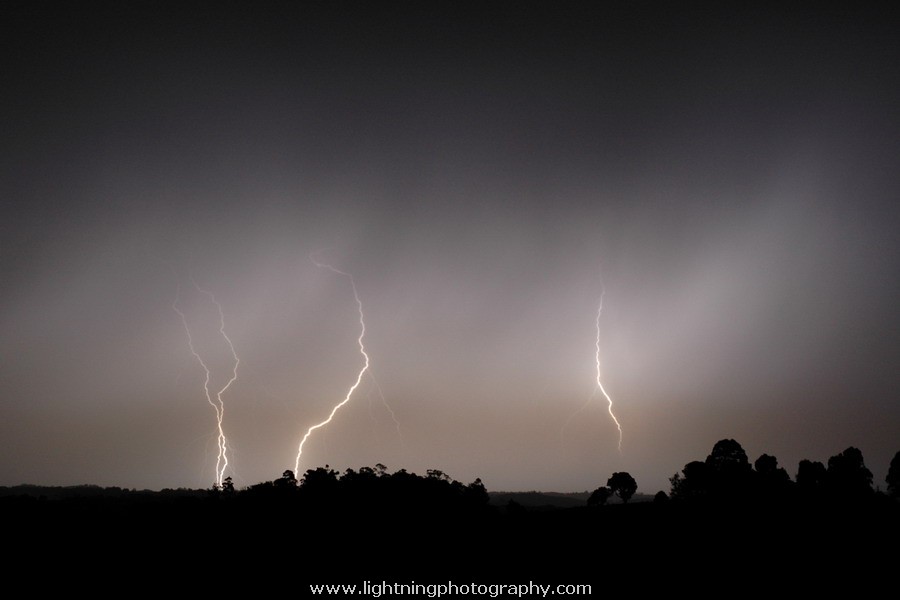 Lightning Image 2006111341