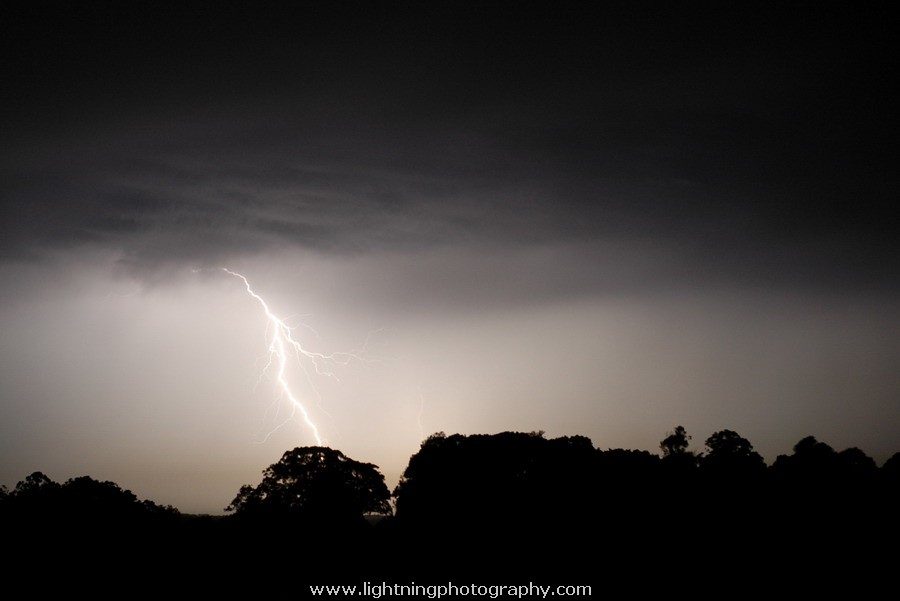 Lightning Image 2006111353