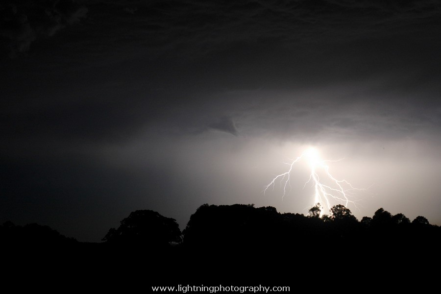 Lightning Image 2006111360