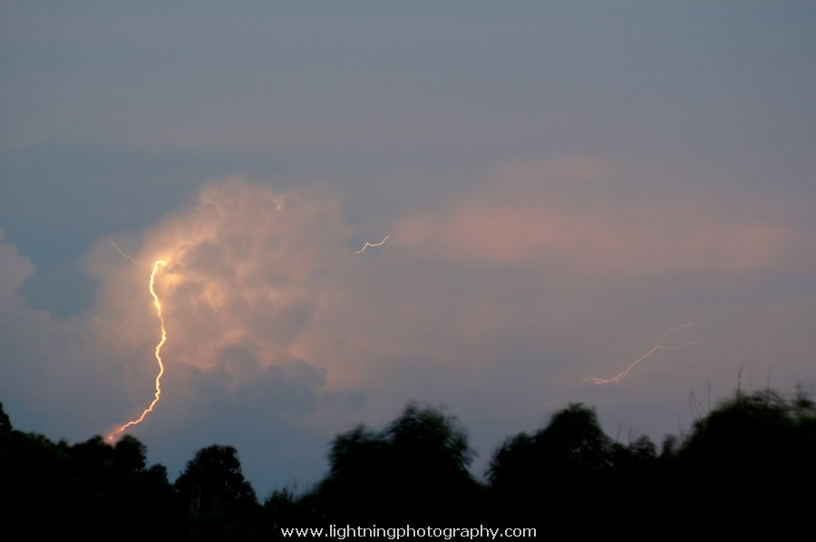 Lightning Image 2006111544