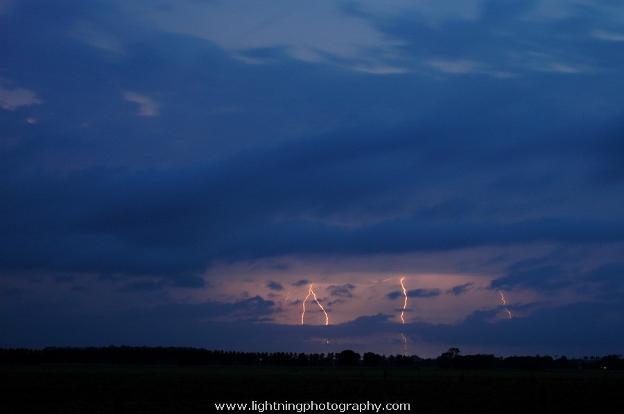 Lightning Image 2006112632