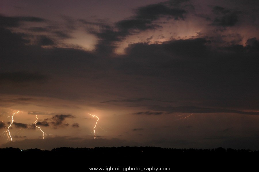 Lightning Image 2006112645