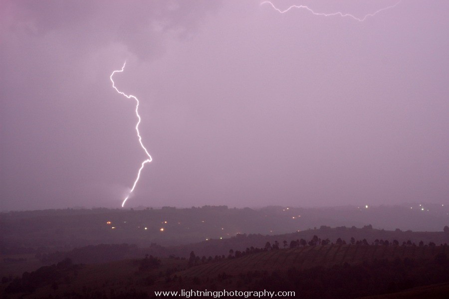 Lightning Image 2006121539