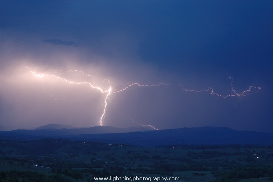 Lightning Image 2007100728