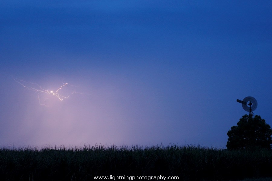 Lightning Image 2007110306