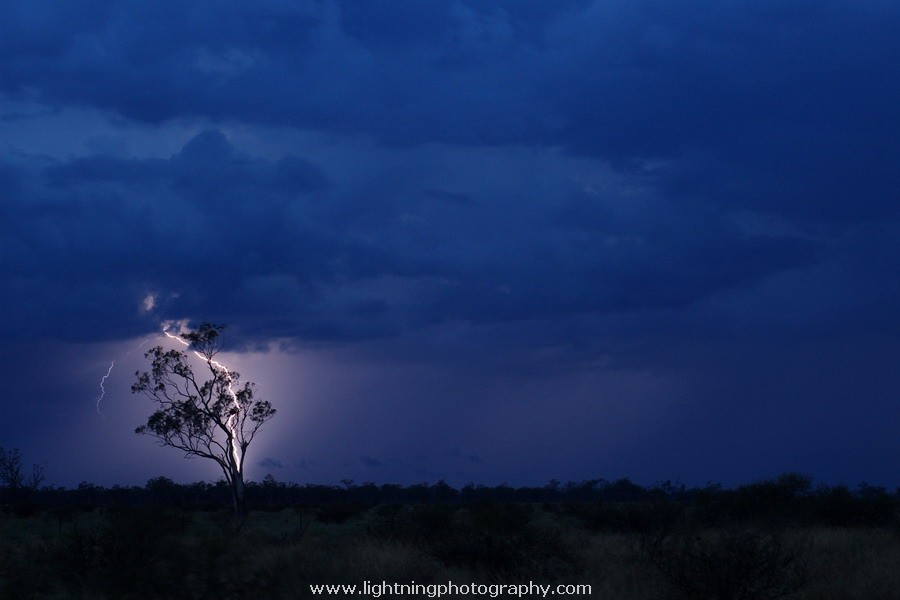 Lightning Image 2007120942