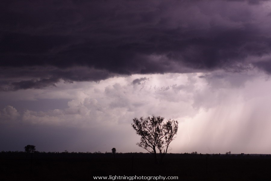 Lightning Image 2007120946