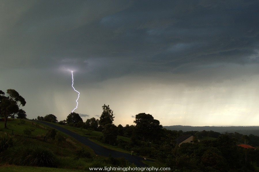 Lightning Image 2008120339