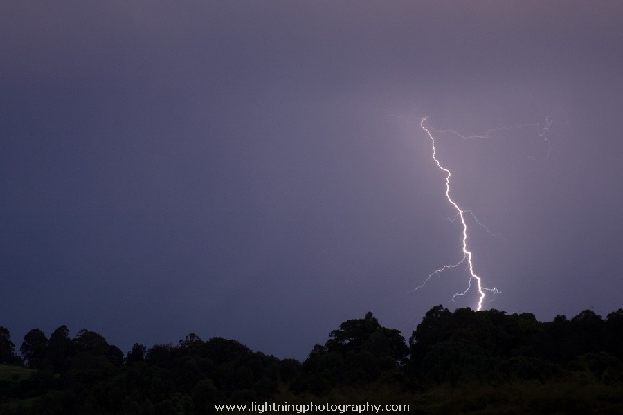 Lightning Image 2008120348