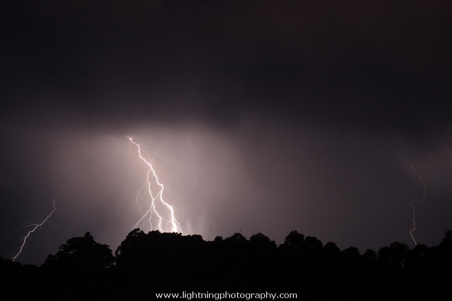 Lightning Image 2008120353