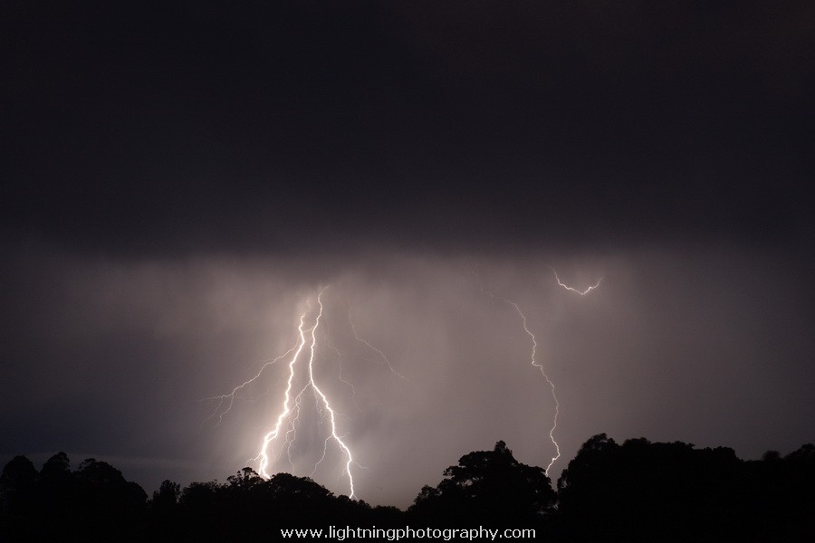 Lightning Image 2008120355