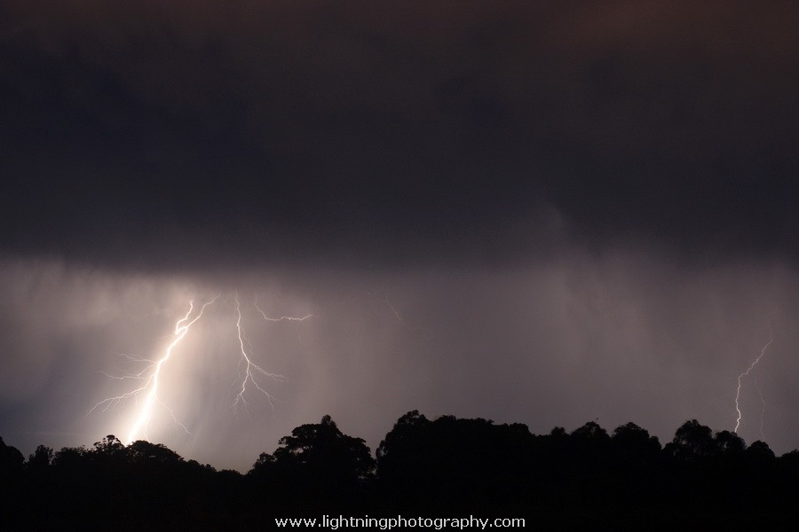 Lightning Image 2008120356