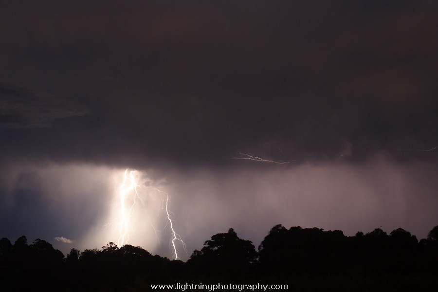 Lightning Image 2008120360