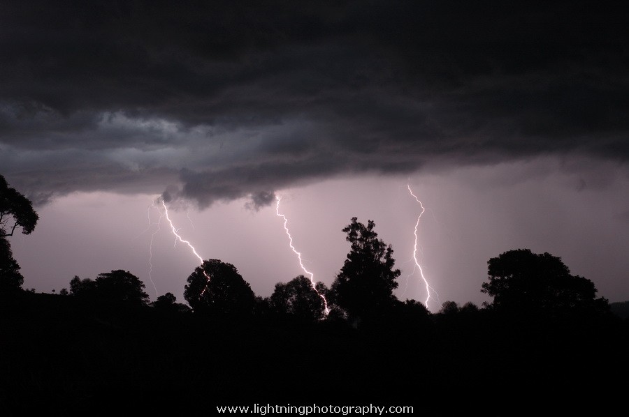 Lightning Image 2009010140